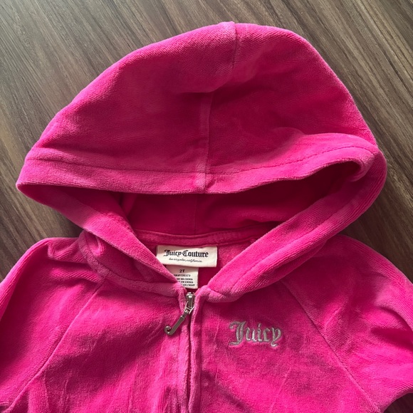 Juicy Couture Little Girls 2T Pink Velour Full-Zip Hoodie - Picture 2 of 9